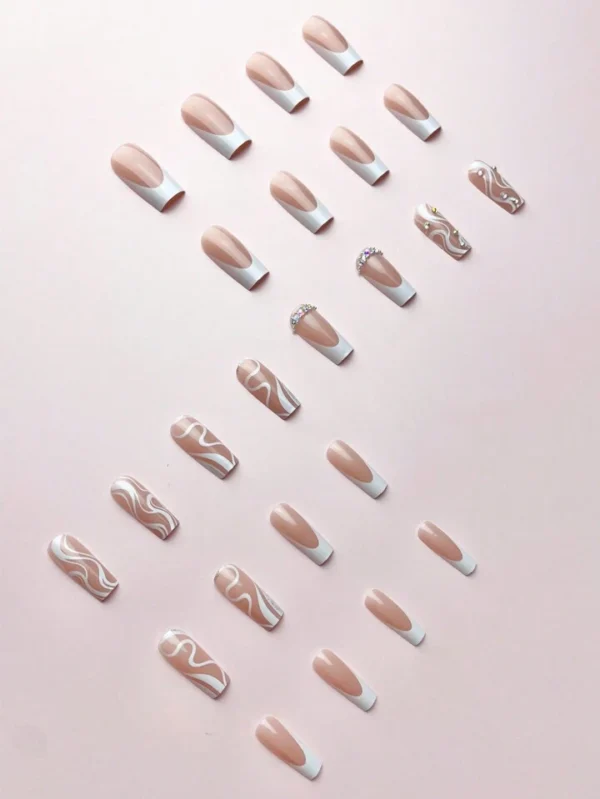 Mettez Vos Ongles À Niveau Avec 24 Pièces/Set De Faux Ongles À Rayures Moyennes-Longues – Image 4