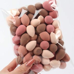 Dix mini eponges de maquillage